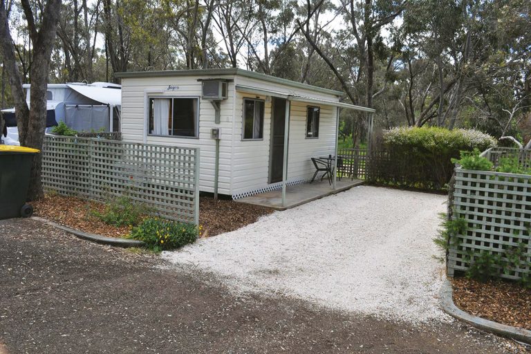 Cabin 8 & 9