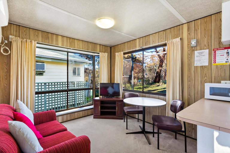Cabin22-001